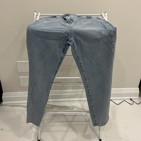 Baggy Wide-Leg Jeans - Picture 7 of 7